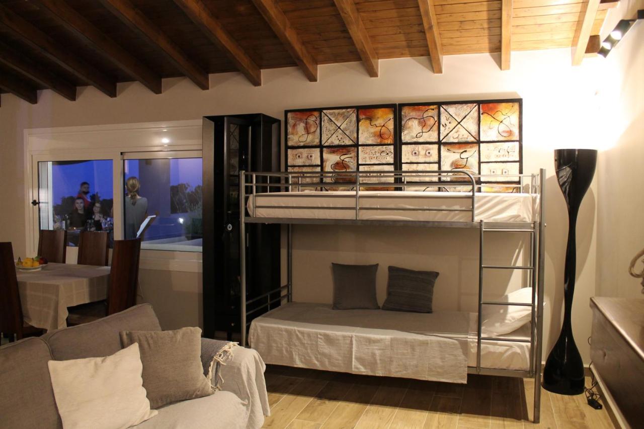 Sea View Apartment 15 Min From Athens Airport Nea Makri Exterior photo